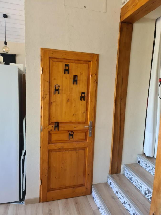 Gite Chez Tiane Saint-Flour-L'Etang Exterior photo